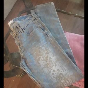 Abercrombie fitch nwot stretch size 6 lowrise